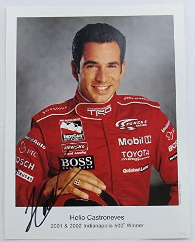 Helio Castroneves חתום חתימה אוטומטית 8.5x11 Photo II - תמונות NASCAR עם חתימה
